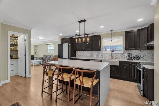 4108 Park Hill Court, Mehlville, MO 63125