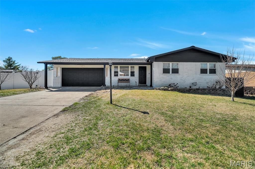 4108 Park Hill Court, Mehlville, MO 63125