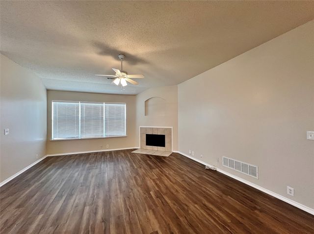 1516 Shady Shores Drive, Glenn Heights, TX 75154