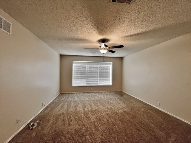 1516 Shady Shores Drive, Glenn Heights, TX 75154