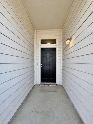 1516 Shady Shores Drive, Glenn Heights, TX 75154