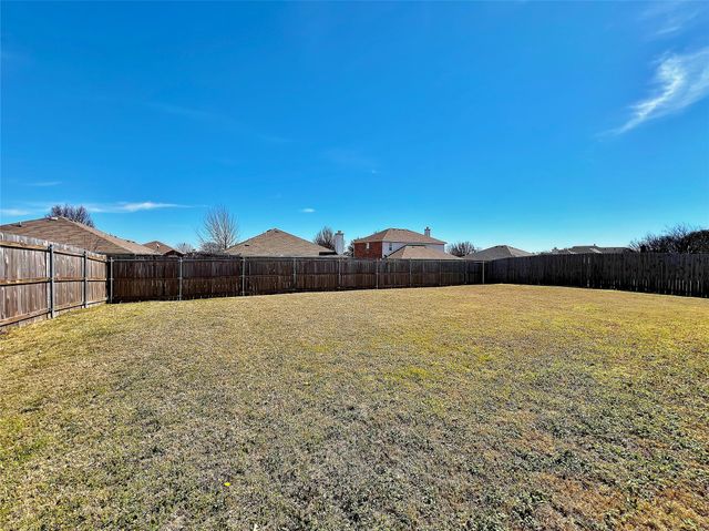 1516 Shady Shores Drive, Glenn Heights, TX 75154