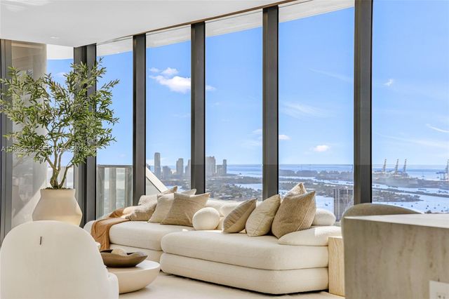 700 NE 24th St 4007, Miami, FL 33137