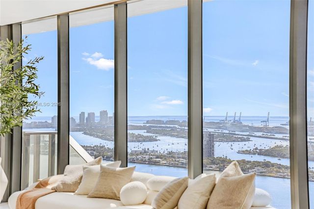 700 NE 24th St 4007, Miami, FL 33137