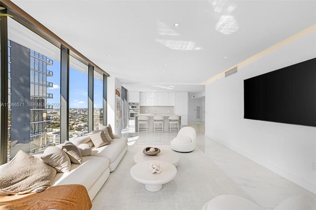 700 NE 24th St 4007, Miami, FL 33137