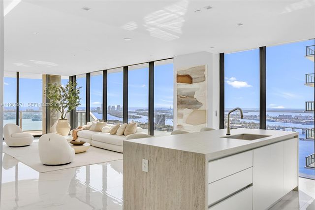 700 NE 24th St 4007, Miami, FL 33137