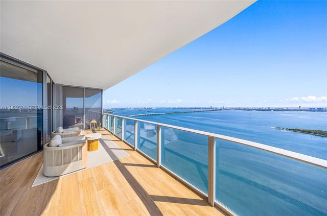 700 NE 24th St 4007, Miami, FL 33137