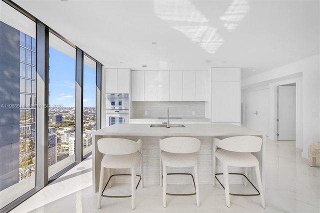 700 NE 24th St 4007, Miami, FL 33137