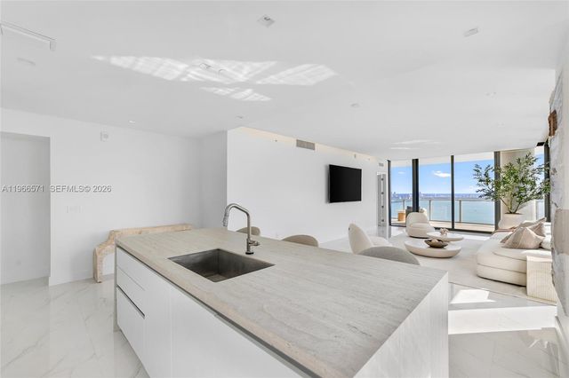 700 NE 24th St 4007, Miami, FL 33137