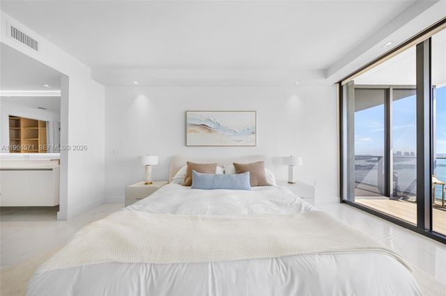 700 NE 24th St 4007, Miami, FL 33137