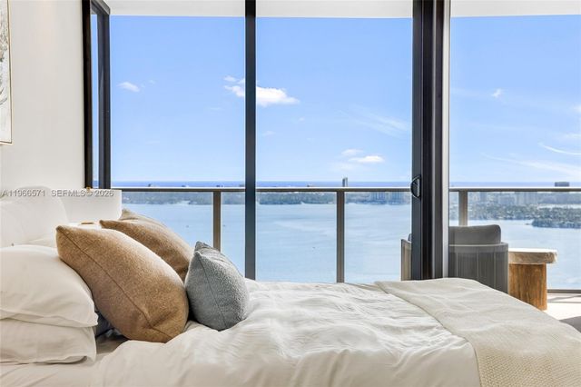 700 NE 24th St 4007, Miami, FL 33137