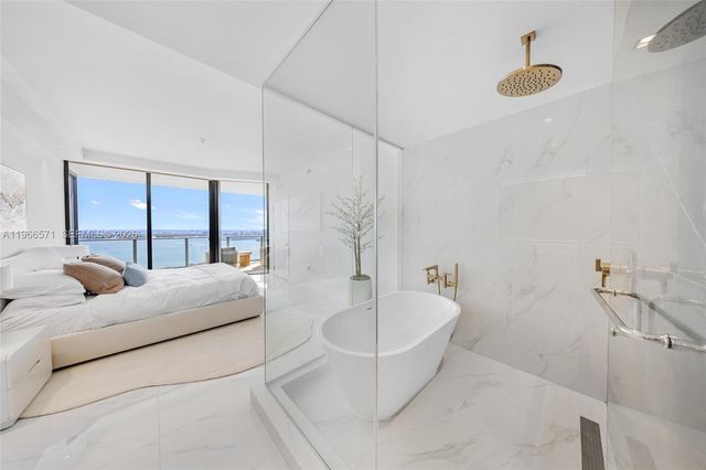 700 NE 24th St 4007, Miami, FL 33137