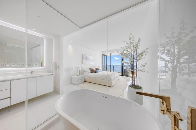 700 NE 24th St 4007, Miami, FL 33137