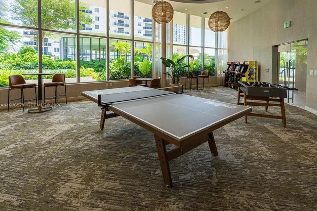 700 NE 24th St 4007, Miami, FL 33137