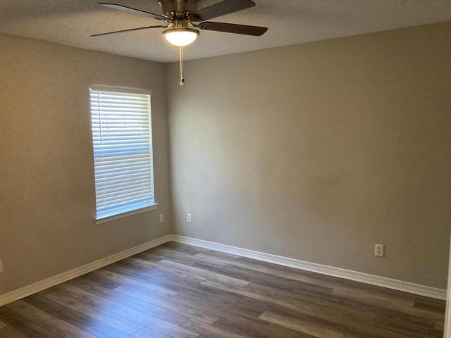 697 Ferguson Drive, Fort Walton Beach, FL 32547