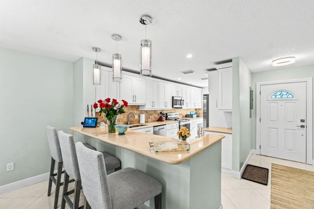 24 Stratford Drive E D, Boynton Beach, FL 33436