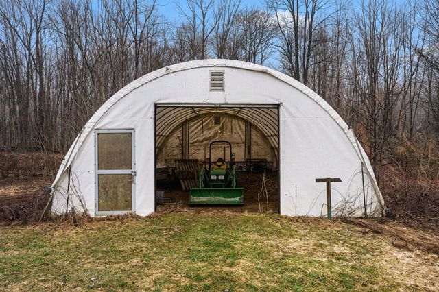 10449 W TU Avenue, Prairie Ronde Twp, MI 49065