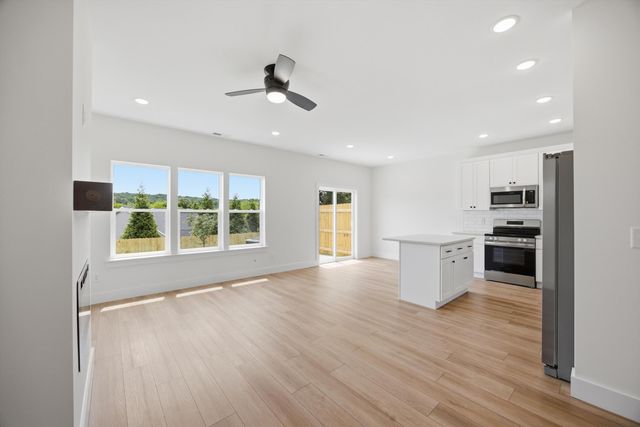 3696 Michigan Avenue Road NE 303, Cleveland, TN 37323
