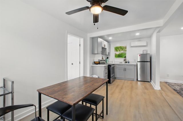 4705 A&B Pease Street, Houston, TX 77023