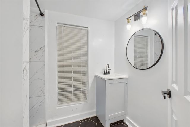 4705 A&B Pease Street, Houston, TX 77023