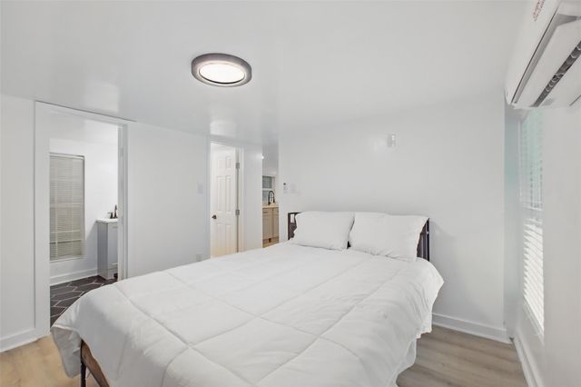 4705 A&B Pease Street, Houston, TX 77023