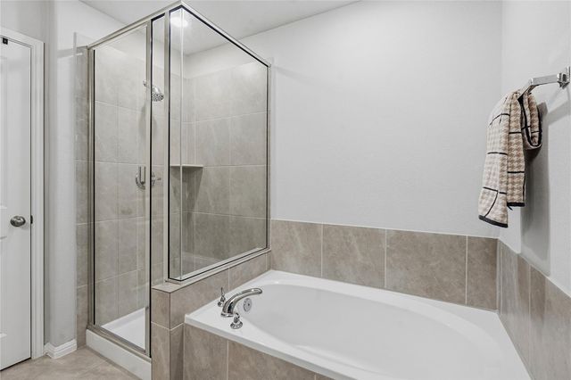 596 Backstays LOOP, Kyle, TX 78640