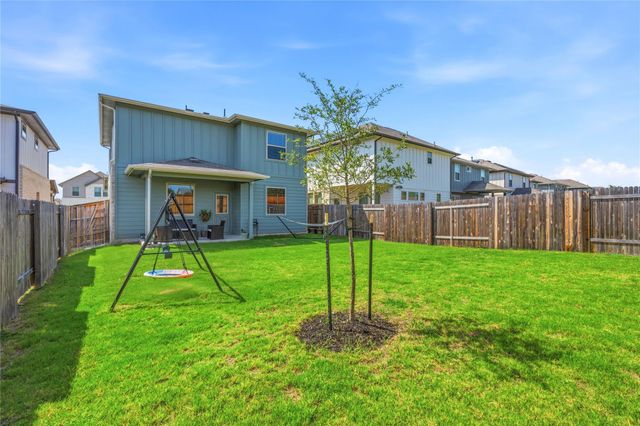 596 Backstays LOOP, Kyle, TX 78640