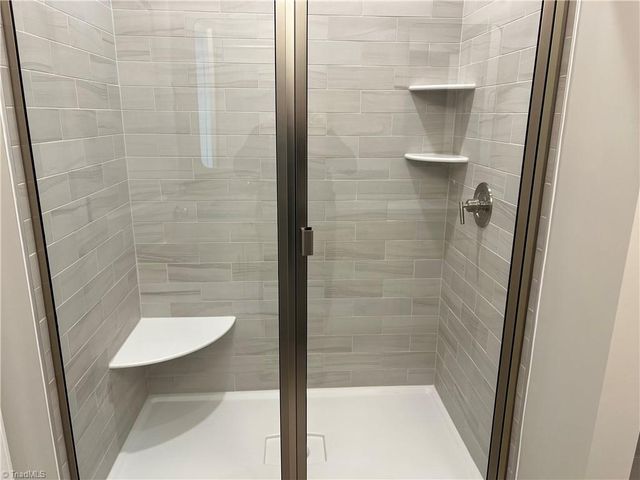 4240 Quartersaw Lane TH6, Clemmons, NC 27012