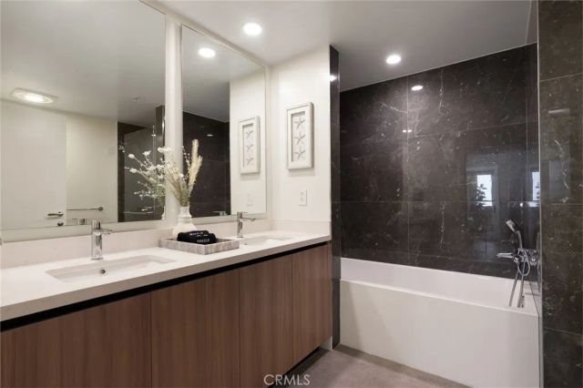 39 S Los Robles 3019, Pasadena, CA 91101