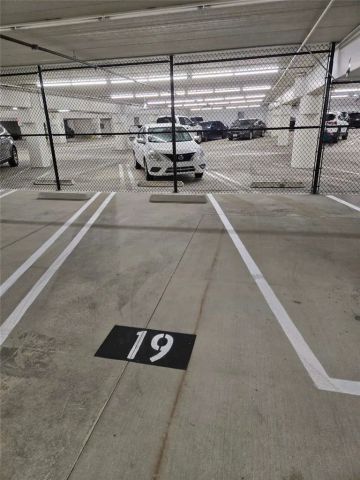 39 S Los Robles 3019, Pasadena, CA 91101