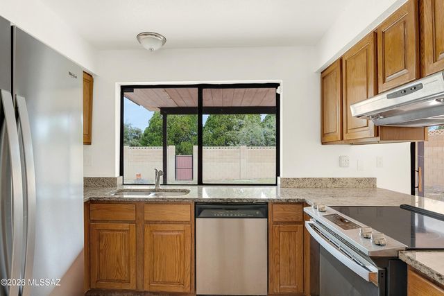 9521 E 29th Street, Tucson, AZ 85748