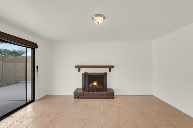 9521 E 29th Street, Tucson, AZ 85748