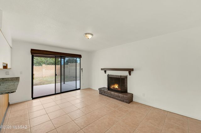 9521 E 29th Street, Tucson, AZ 85748