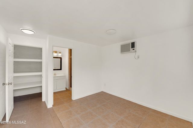 9521 E 29th Street, Tucson, AZ 85748