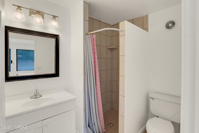 9521 E 29th Street, Tucson, AZ 85748