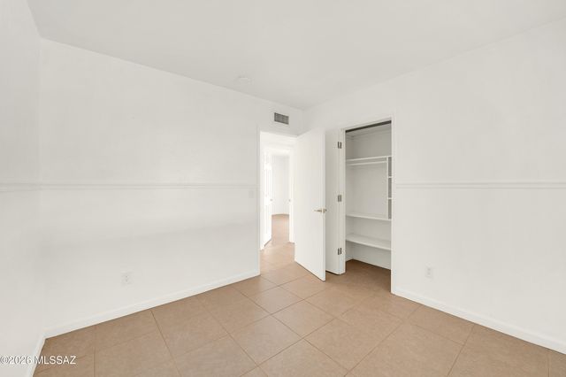 9521 E 29th Street, Tucson, AZ 85748