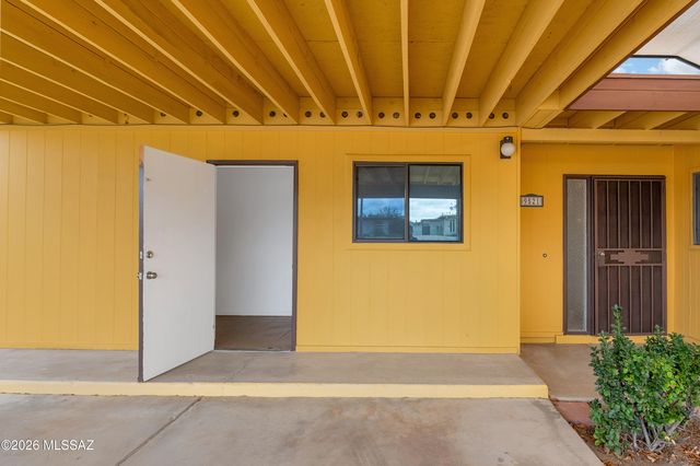 9521 E 29th Street, Tucson, AZ 85748