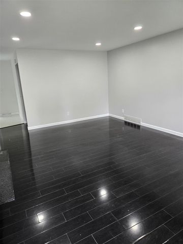 2419 Barnard Street, Saginaw, MI 48602