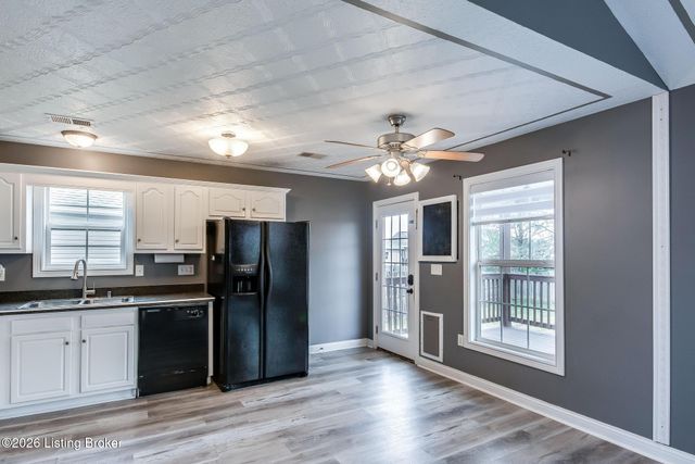 980 Tecumseh Dr, Shepherdsville, KY 40165