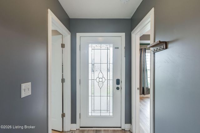 980 Tecumseh Dr, Shepherdsville, KY 40165