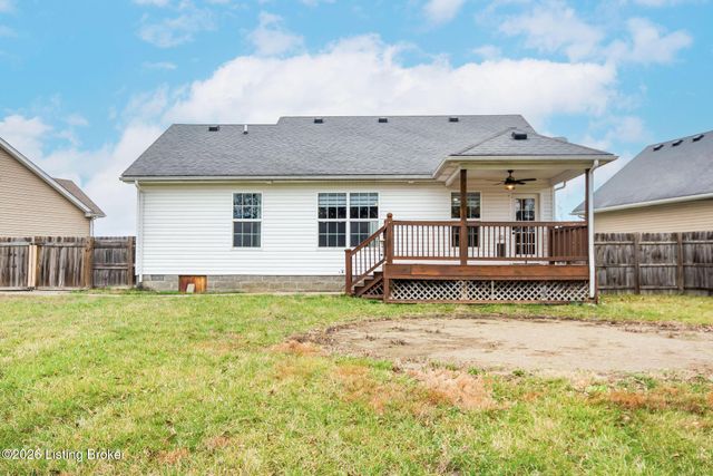 980 Tecumseh Dr, Shepherdsville, KY 40165