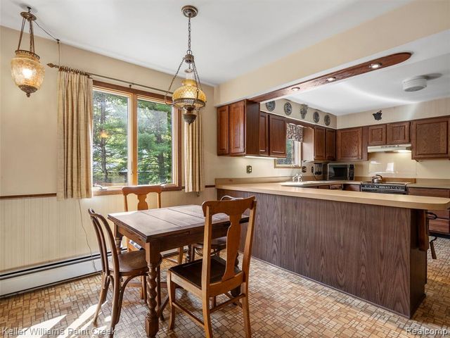 5500 Seymour Lake Road, Oxford, MI 48371