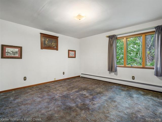 5500 Seymour Lake Road, Oxford, MI 48371