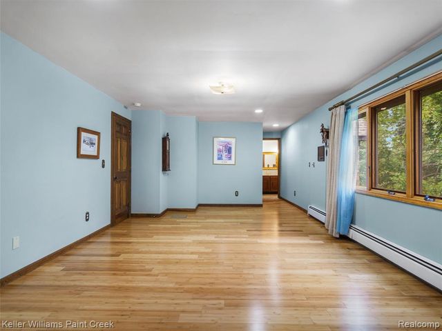 5500 Seymour Lake Road, Oxford, MI 48371