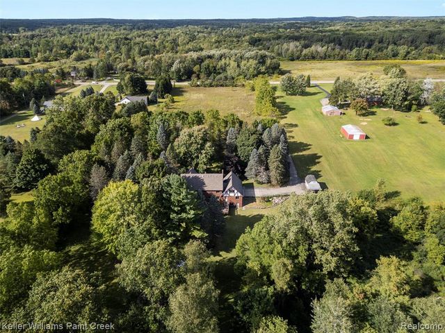 5500 Seymour Lake Road, Oxford, MI 48371