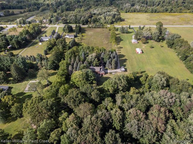 5500 Seymour Lake Road, Oxford, MI 48371