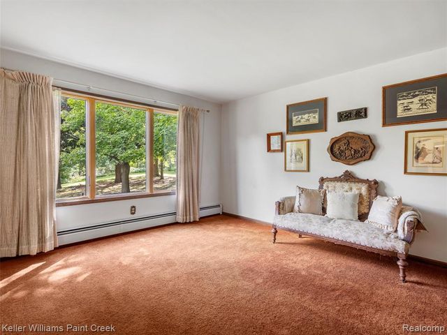5500 Seymour Lake Road, Oxford, MI 48371