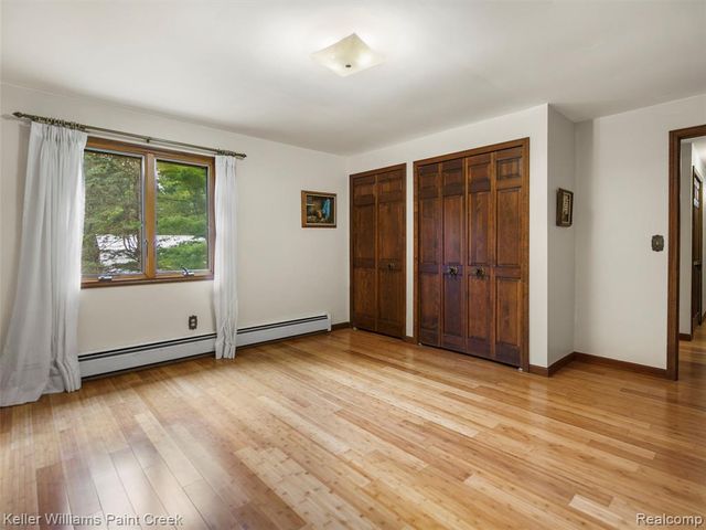5500 Seymour Lake Road, Oxford, MI 48371