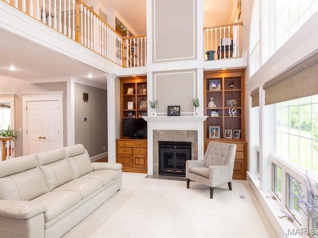 1889 Bay Avenue, Hannibal, MO 63401