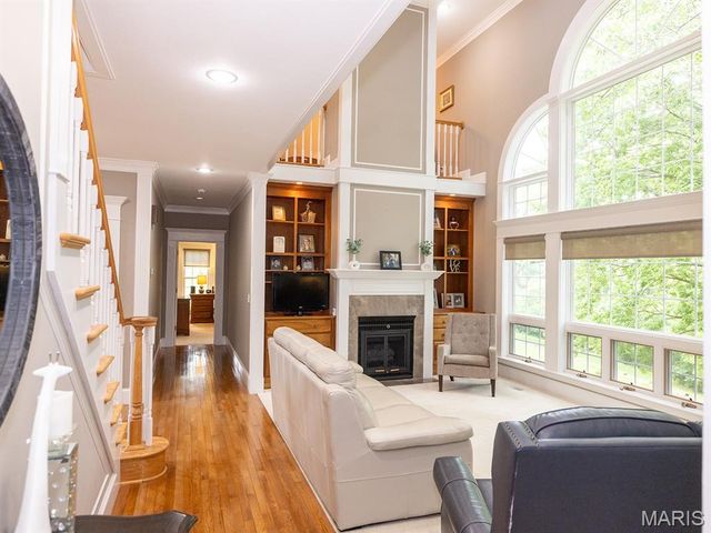 1889 Bay Avenue, Hannibal, MO 63401